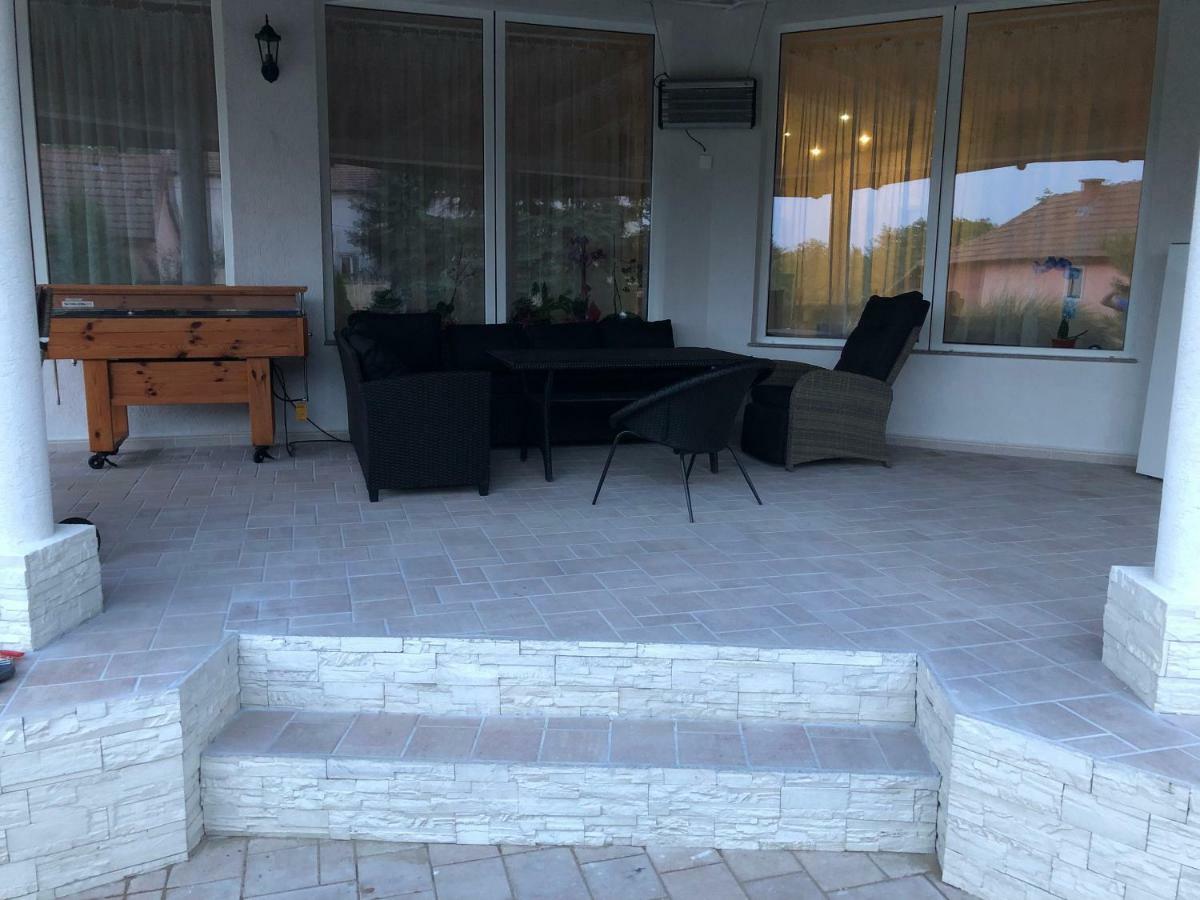 Battonya House Διαμέρισμα Εξωτερικό φωτογραφία